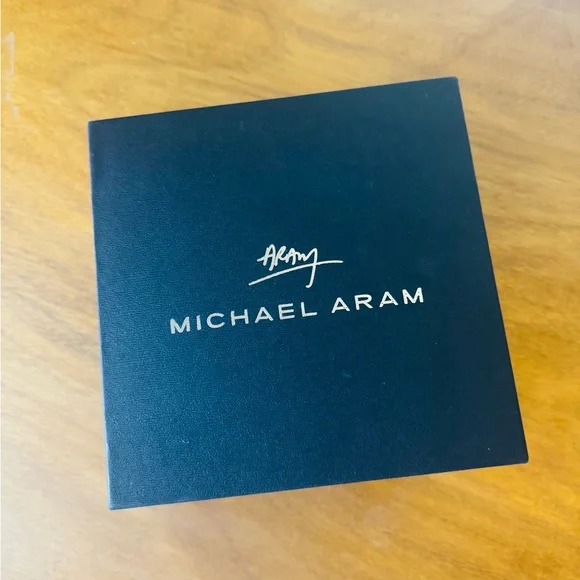 Michael Aram Gold Leaf Botanical Wine Set. gifted to me but I prefer silver. - Picture 6 of 6